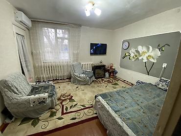 Продажа коттеджей и домов: Продается дом, г. Орловка 8 соток На участке: •Баня(новая) •Сарай — 6