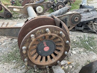 Другие детали ходовой части: Saf Ось 22.5 Контрактная из Германии, в отличном состоянии. Для — 9