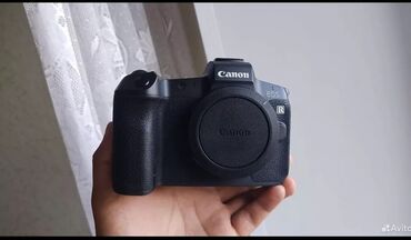 prof fotoapparat canon: Продам фотоаппарат Canon eos R в состоянии нового,без царапин,сколов и