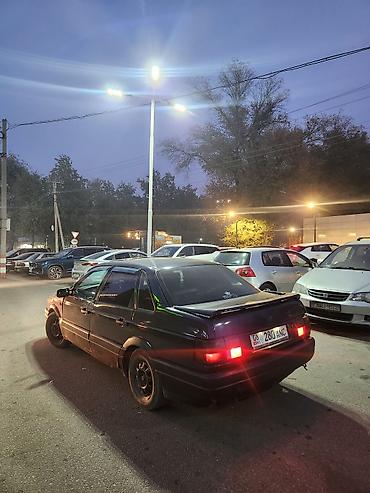 sorento 2020: Volkswagen Passat: 1993 г., 1.8 л, Механика, Газ, Седан — 3