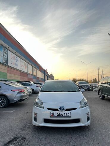 задняя балка пассат: Toyota Prius: 2011 г., 1.8 л, Автомат, Гибрид, Хетчбек