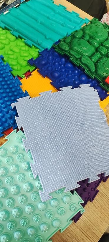 oyuncaq usaq: Uşaq üçün modullu massaj-matlar (puzzle tipli) - Bir-birinə keçmə — 4