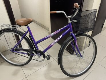 трехколесный велик: Велосипед женский, в отличном состоянии, никаких повреждений и