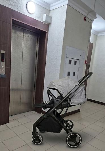 Б/У коляска с матрасиком и чехлом для зимы в хорошем состоянии -