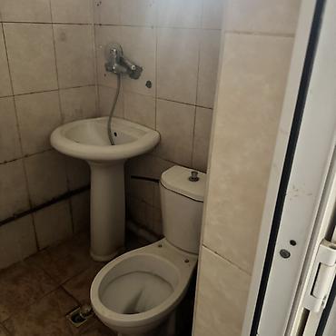 Sanitar qovşaq dəsti – kiçik hamam/tualet üçün - Tualet qabı: arxa su lalafo.az -da Sanitar qovşaq dəsti – kiçik hamam/tualet üçün - Tualet qabı: arxa su