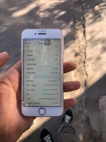 Apple iPhone: IPhone 8, Qızılı, Barmaq izi — 7