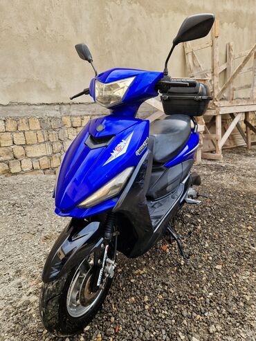 Mopedlər,skuterlər: Moon — 1