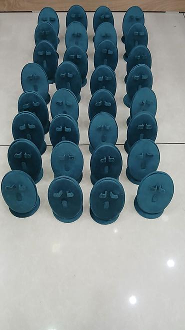 Шкатулки и подставки: Подставки и дисплеи для бижутерии/украшений. - Овальные вертикальные — 1