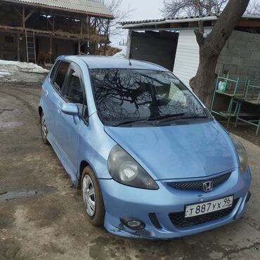 субару аутбек 3 6: Honda Fit: 2002 г., 1.3 л, Автомат, Бензин