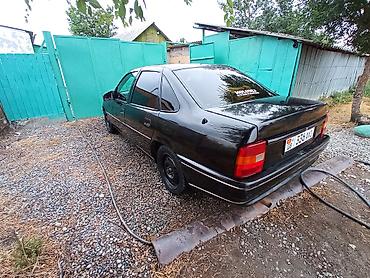 Opel Vectra: 1991 г., 1.8 л, Механика, Бензин, Седан at lalafo.kg — 3 Opel Vectra: 1991 г., 1.8 л, Механика, Бензин, Седан — 3
