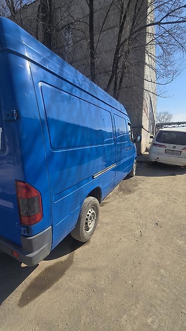 грузовой газель: Mercedes-Benz Спринтер: 2003 г., 2.2 л, Механика, Дизель, Фургон — 5