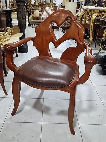 polovna sudopera cena: Toaletni sto sa stolicom / Šminkernica 💄✨ Dobro stanje. 🏠 Moguće — 2