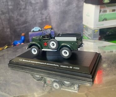 Avtomobil modelləri: Коллекционная модель ГАЗ-69 Парадный зеленый 1965 НАШ Автопром — 20