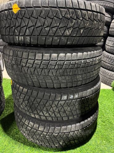 Шины: Шины 215 / 70 / R 16, Зима, Б/у, Комплект, Легковые, Япония, Bridgestone