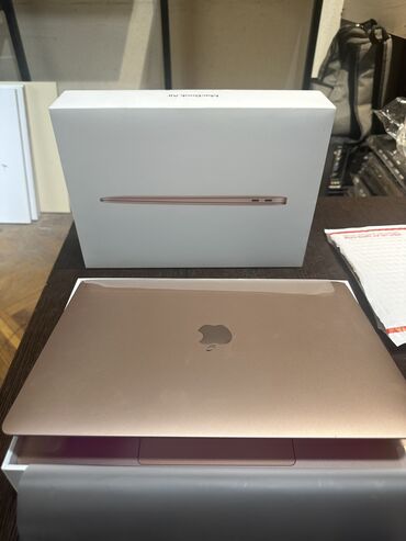 macbook pro 13 inch fiyat: Apple M1 Pro, 8 GB, 13.3 "