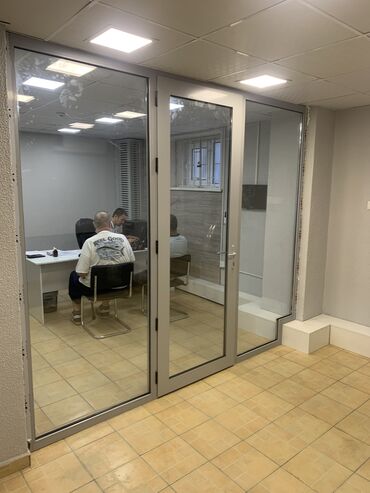 Алюминиевые окна на заказ: Перегородки стеклянные Алюминиевые перегородки Алюминиевые окна — 23