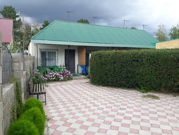 частный дом в бишкеке: Коттедж, ЦО Кыргызское взморье, Бостери, Детская площадка
