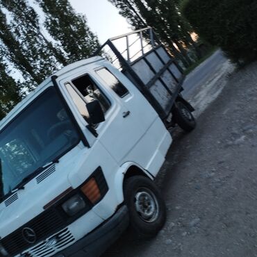 грузовой техники: Жүк ташуучу унаа, Mercedes-Benz, Стандарт, 3 т, Колдонулган