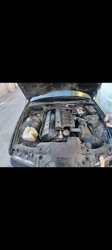 Avtomobilin elektrik sistemləri: Bmw matoru 2m50 zbor mator beyin pravada dacikler usdunde hediyye