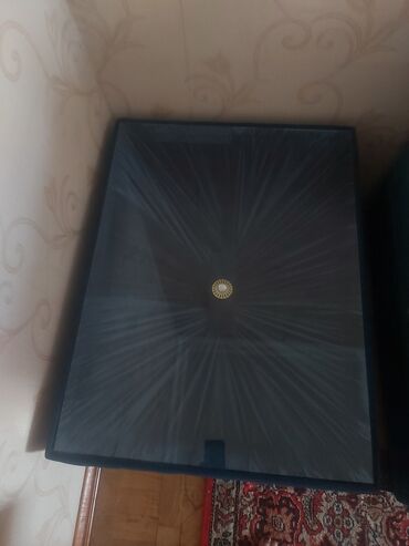 Kreslolar: İşlənmiş, Kreslo-oturacaq, Parça, Çatdırılma yoxdur — 9