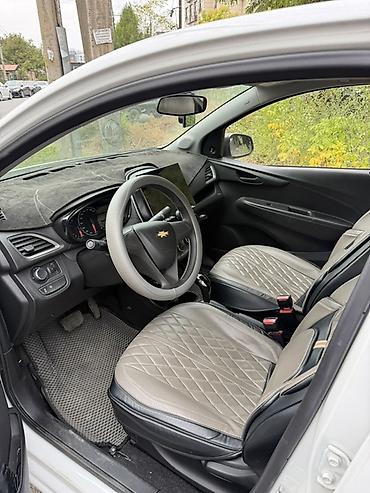 chevrolet camaro: Chevrolet Spark: 2021 г., Автомат, Бензин, Хэтчбэк — 3
