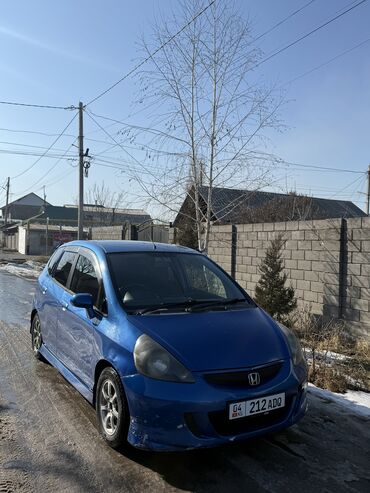 фит туманик: Honda Fit: 2003 г., 1.5 л, Вариатор, Бензин, Седан