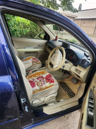 мазда сиденья: Mazda Demio: 2003 г., 1.3 л, Автомат, Газ, Хэтчбэк
