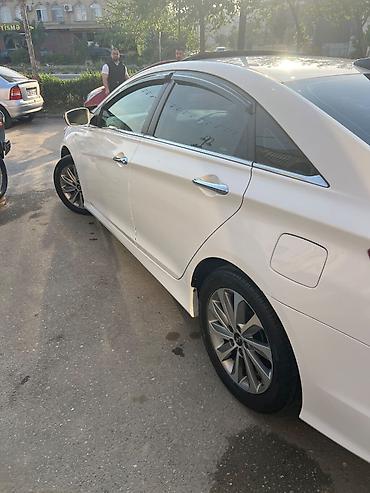 bmw e60 m: Hyundai Sonata: 2 l | 2014 il Sedan — 5