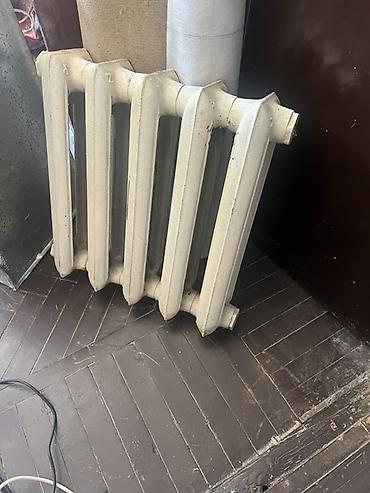 cuqun: Döküm radiator – klassik seksiyalı model - Material: tökmə dəmir - — 2