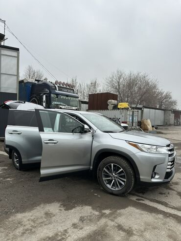 Toyota: Toyota Highlander: 2018 г., 3.5 л, Автомат, Бензин, Кроссовер — 4