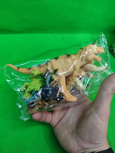 Игрушки: Грузовик динозавры игрушка музыкальная🚛 Комплектация товара — 8