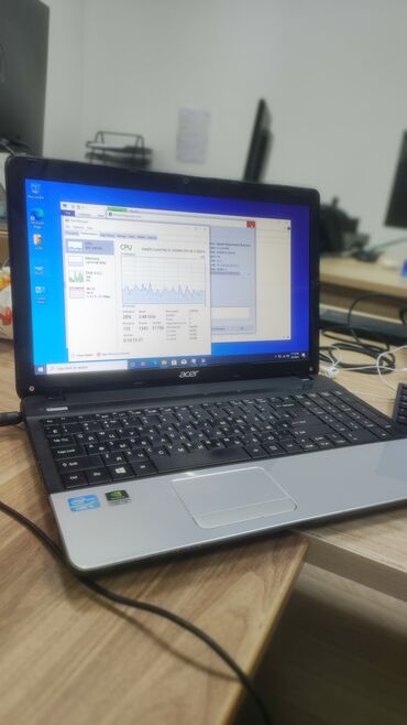 Masaüstü kompüterlər və iş stansiyaları: Acer 15.6 ", Intel Core i5, 256 GB