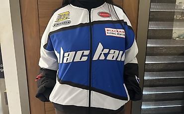 nişan paltarları: Blackair Motorsport üslublu yüngül küləkkeçirməz gödəkçə Trendyoldan — 1