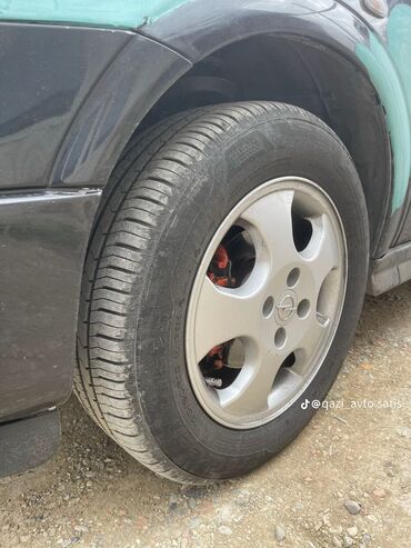 Opel: Opel Astra G sedan – qara rəng Texniki və dizayn: - ECOTEC benzin — 5