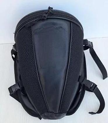 Sportske torbe i rančevi: Motorcycle tank torba – crna, aerodinamičnog oblika, sa zelenim — 18