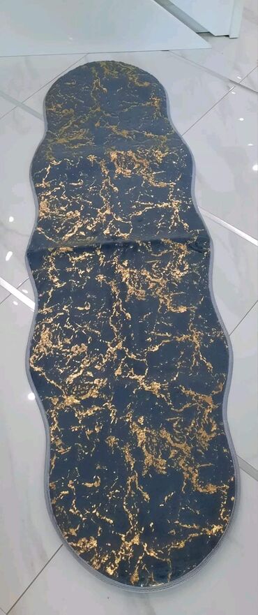 Tepisi i prostirke: Tepih Staza, Nepravilni — 6