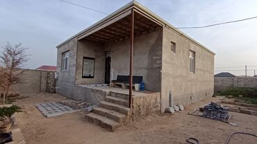 Həyət evləri və villaların satışı: Xəzər rayonu, Binə Atçılıq ərazisində həyət evi satılır. - Torpaq: 4 — 9
