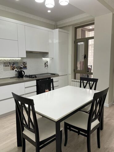 Долгосрочная аренда квартир: 4 комнаты, Агентство недвижимости, Без подселения, С мебелью полностью — 12