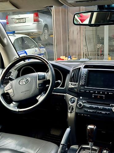 Toyota: Toyota Land Cruiser: 2010 г., 4.7 л, Автомат, Газ, Внедорожник — 5