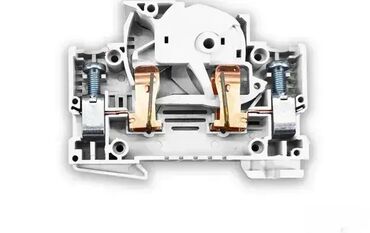 Elektro materijal: Tomzn Kućište za Solarne DC Topljive Osigurace 🌞⚡ Nazivni napon — 9