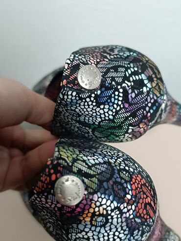 Salonke: Salonke, Stefano, 37 — 7