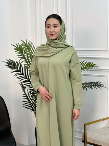 размер 44: Мусульманские платье уже с пришитым платком. Ткань: турецкая