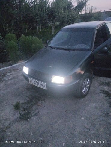 продажа авто в бишкеке срочно: Volkswagen Polo: 1998 г., 1.4 л, Механика, Бензин, Купе