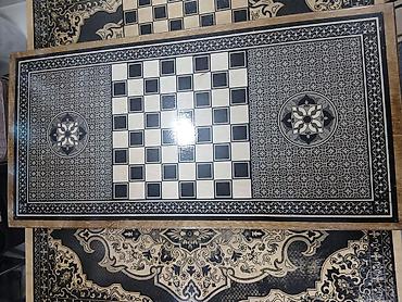 Nərdlər: +4 azn das ve zer Taxta nərd taxtası - Material: təbii ağac, iç hissə — 4