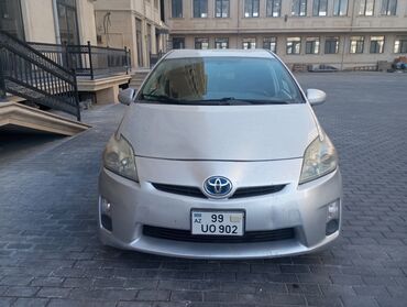 prius: Toyota Prius: 1.8 л | 2010 г. Хэтчбэк