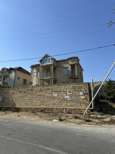 Badamdar qəs. 6 otaqlı, 277 kv. m, Təmirsiz