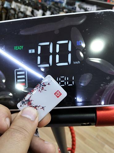Elektrikli samokatlar: Elektrikli skuter – güclü ön işıqlar və amortizasiya ilə surət 60km — 7