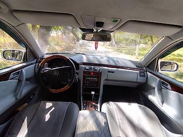 Mercedes-Benz: Mercedes-Benz E-Class: 2001 г., 3.2 л, Автомат, Бензин, Седан — 5