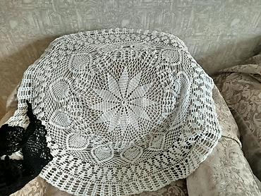 boyuk mişkalar: - Əl işi dairəvi krujeva dəstgah (salfet/örtük) - Rəng: ağ - Texnika — 1