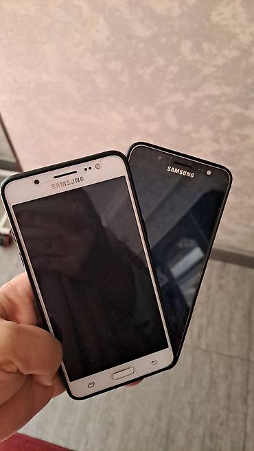 samsung galaxy j4: Два смартфона Samsung Galaxy J-серии (ориентировочно J5/J7 поколения — 1